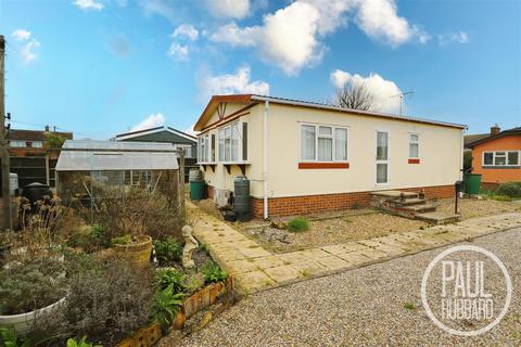 undefined, Victoria Road, Oulton Broad, NR33