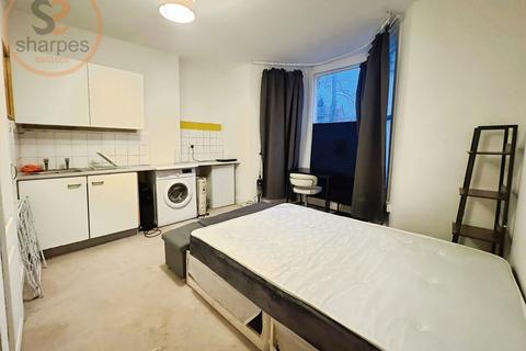 undefined, Ground floor Studio Robinson Road, London