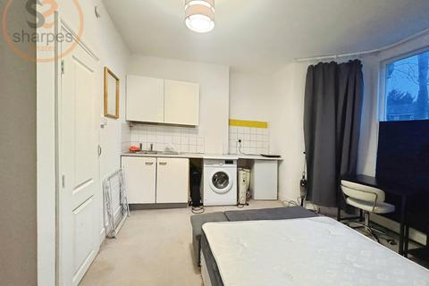undefined, Ground floor Studio Robinson Road, London