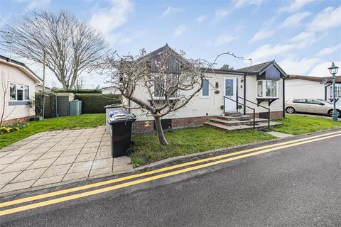 2 bedroom park home for sale, Willows Riverside Park, Windsor
