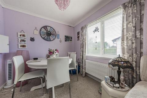 2 bedroom park home for sale, Willows Riverside Park, Windsor