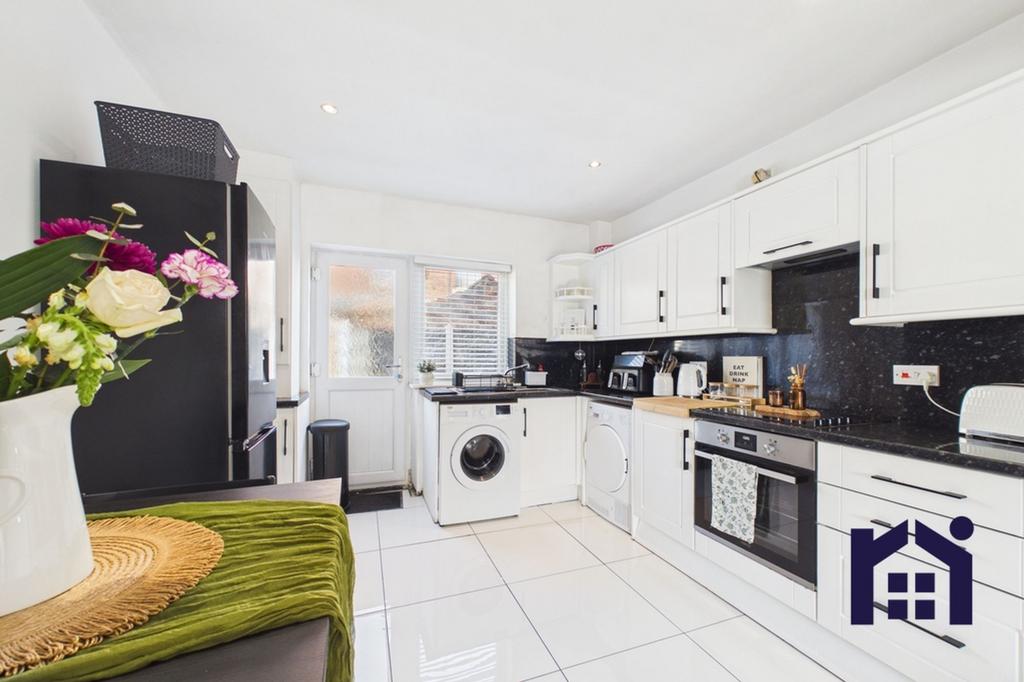 Dining kitchen