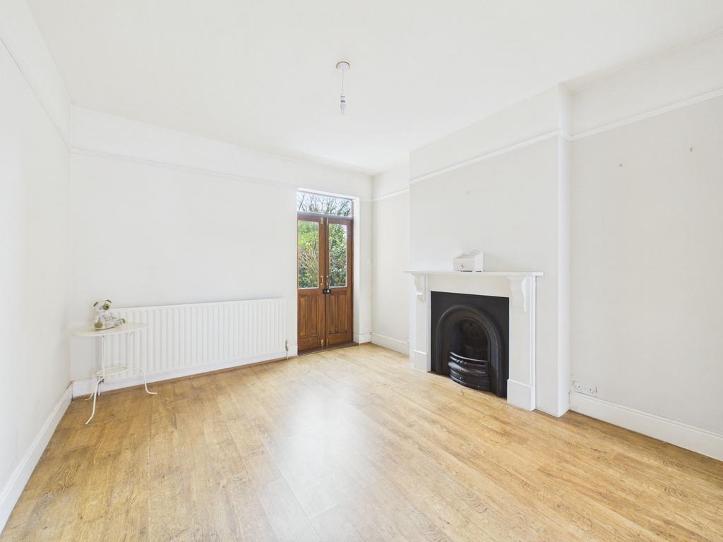 Sitting/Dining Room