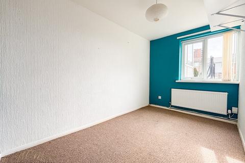 undefined, Highlaws Gardens, Gateshead NE9