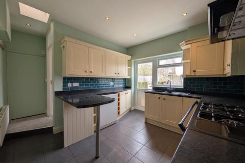 3 bedroom terraced house to rent, Ley Lane, Kingsteignton