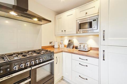undefined, Highfell Rise, KEIGHLEY BD22