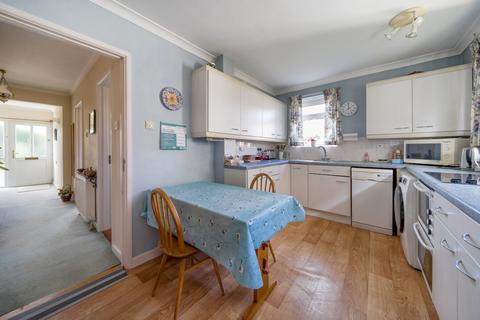 3 bedroom bungalow for sale, Carisbrooke Avenue, Fareham PO14