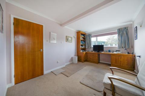 3 bedroom bungalow for sale, Carisbrooke Avenue, Fareham PO14