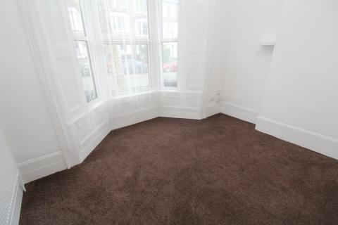 2 bedroom flat to rent, Kitto Road, New Cross SE14
