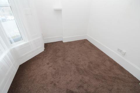 2 bedroom flat to rent, Kitto Road, New Cross SE14