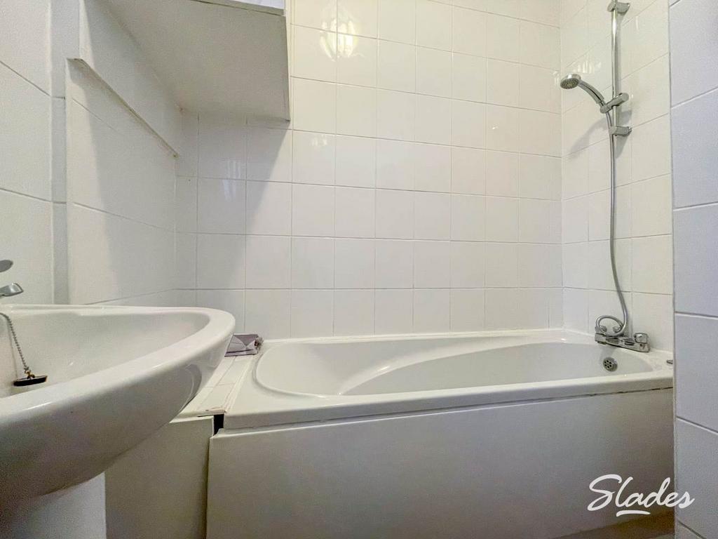 Bathroom (2)