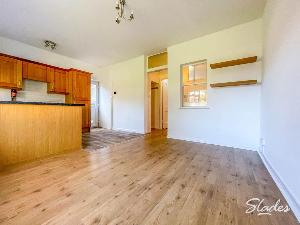 Lounge kitchen (2)