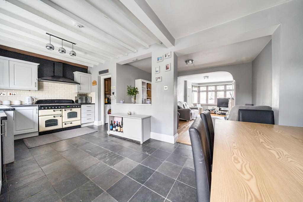 Kitchen/Dining