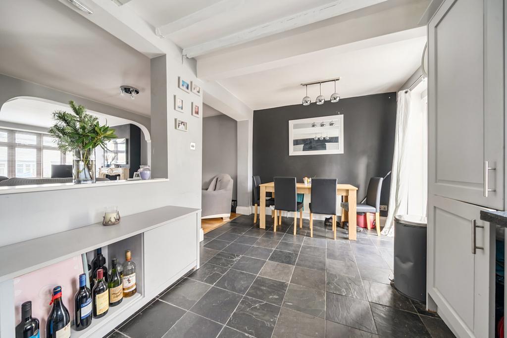 Kitchen/Dining