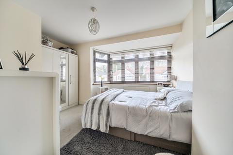 4 bedroom semi-detached house for sale, Shuttle Close, Sidcup