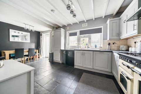 4 bedroom semi-detached house for sale, Shuttle Close, Sidcup
