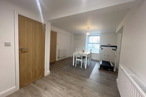 undefined, Market Street, Amlwch, Anglesey, LL68