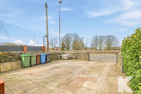 3 bedroom semi-detached house for sale, 734 Ripponden Road, Oldham, OL4 2LP