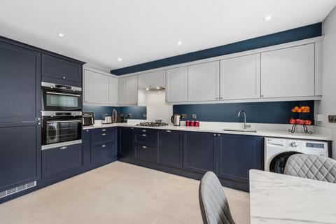 undefined, Portmore Quays, Weybridge, KT13