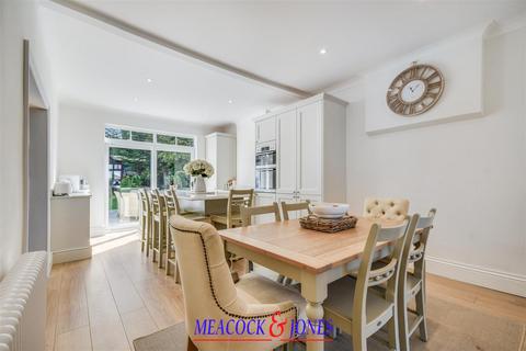 undefined, Weald Close, Brentwood