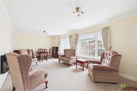 3 bedroom detached bungalow for sale, Cabin Lane, Oswestry