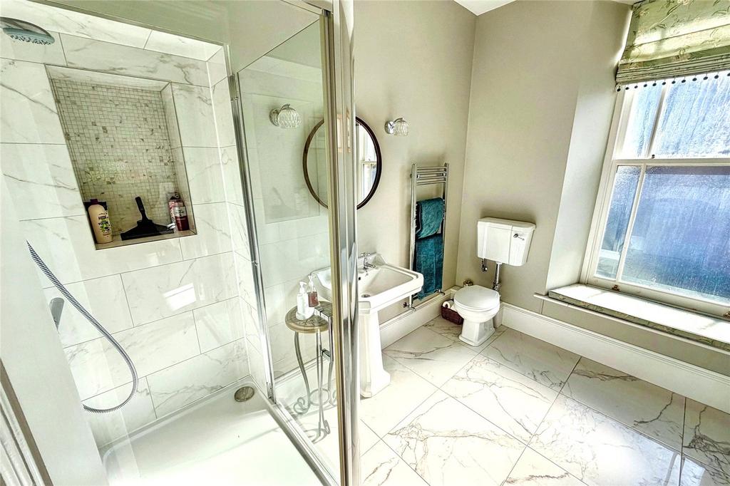 Bathroom/Wc