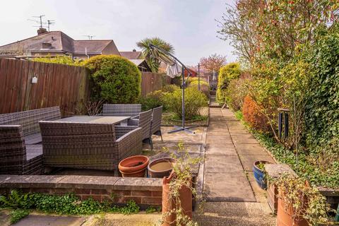3 bedroom semi-detached house for sale, Bath Road, Kettering