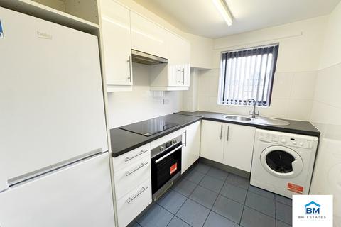 1 bedroom flat to rent, Rowsley Street, Leicester LE5