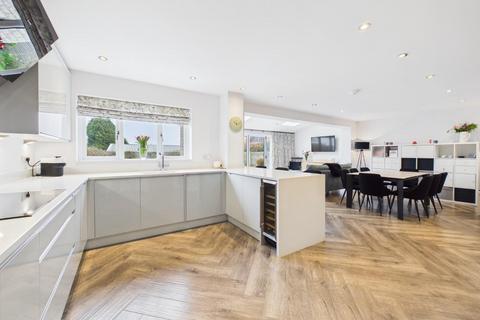 5 bedroom detached house for sale, Dales Way, Bingley