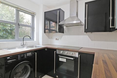 2 bedroom flat to rent, Unicorn Walk, Greenhithe DA9
