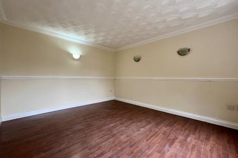 4 bedroom end of terrace house for sale, Crabtree, PETERBOROUGH PE4