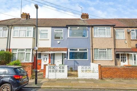 4 bedroom terraced house for sale, Randolph Approach, London E16