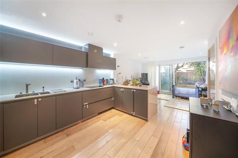 4 bedroom house for sale, Sir Alexander Close, London, W3