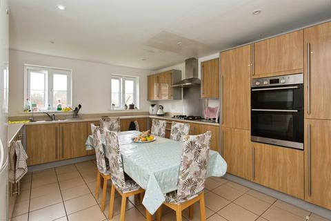 5 bedroom detached house for sale, Playcross Close, Great Cambourne, Cambridge