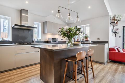 4 bedroom detached house for sale, Beaumont Road, Petts Wood, Orpington