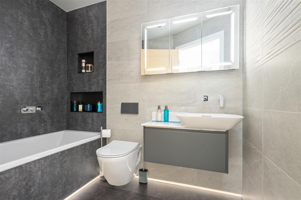 19 Hunterhall Pl-0038.JPG