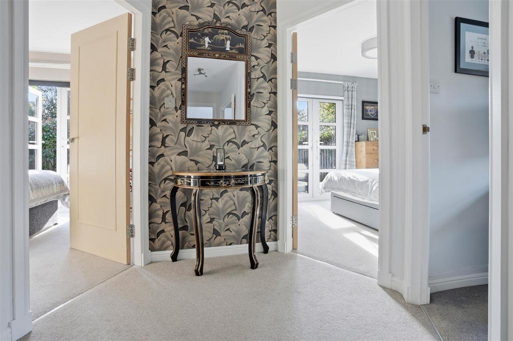 19 Hunterhall Pl-0028.jpg