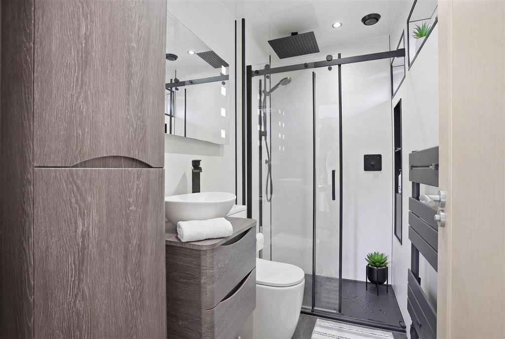19 Hunterhall Pl-0033.jpg