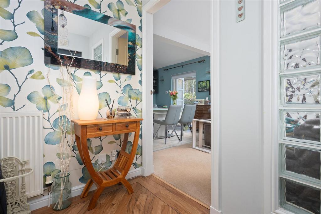 19 Hunterhall Pl-0015.JPG