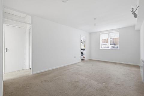 undefined, Hemnall Street, Epping