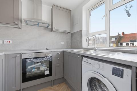 undefined, Hemnall Street, Epping