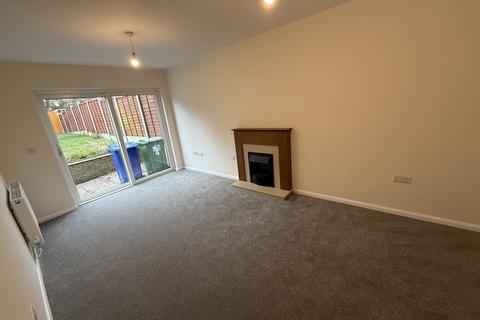3 bedroom house to rent, Kerry Close, Brierley Hill, DY5