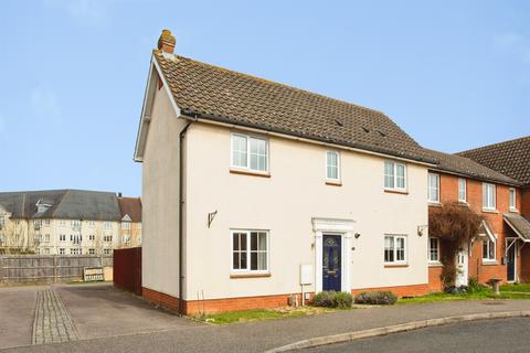 3 bedroom end of terrace house for sale, Chaffinch Walk, Great Cambourne, Cambridge