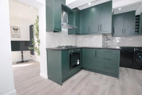 undefined, Woodside Road, Guildford, Surrey, GU2
