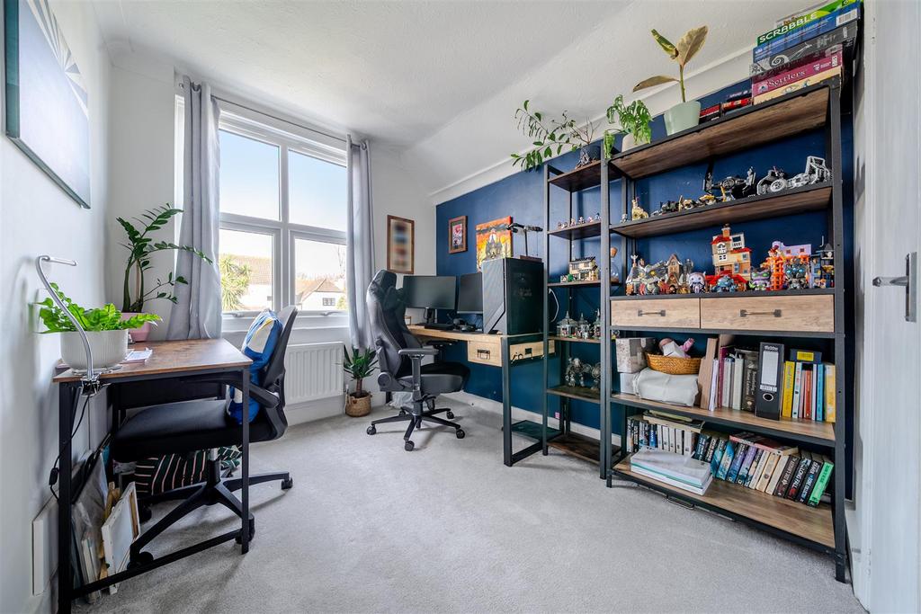 Bedroom/Office
