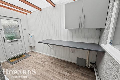 2 bedroom terraced house for sale, Common Road, Gorleston