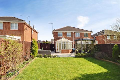 3 bedroom semi-detached house for sale, 10, Wakefield Close, Crewe, Cheshire East, CW1 3QW
