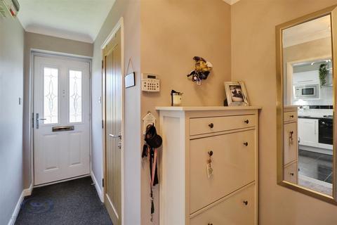 3 bedroom semi-detached house for sale, 10, Wakefield Close, Crewe, Cheshire East, CW1 3QW