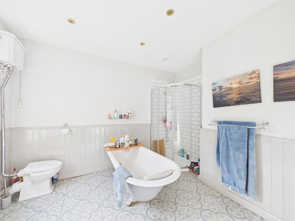Bath 1.jpg