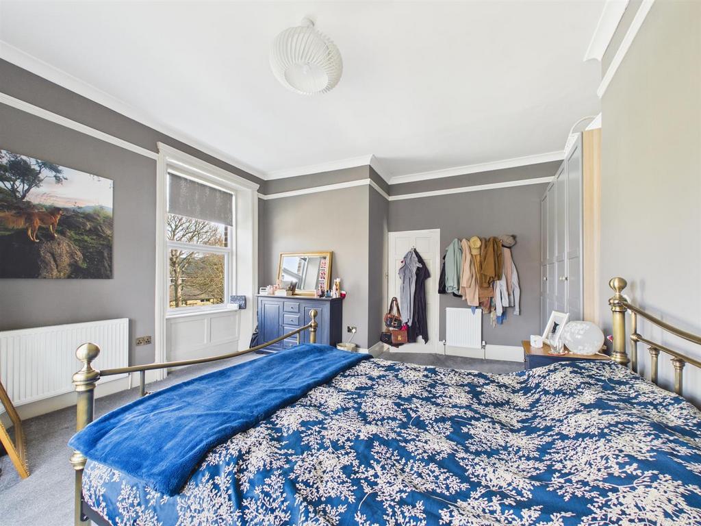 Bed 1 3.jpg
